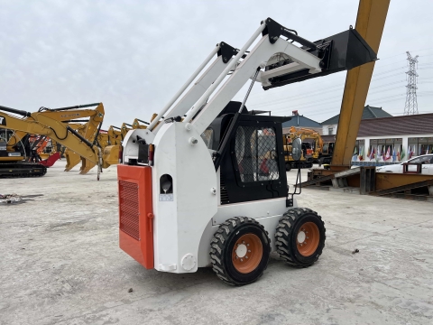 Skid steer ZT18